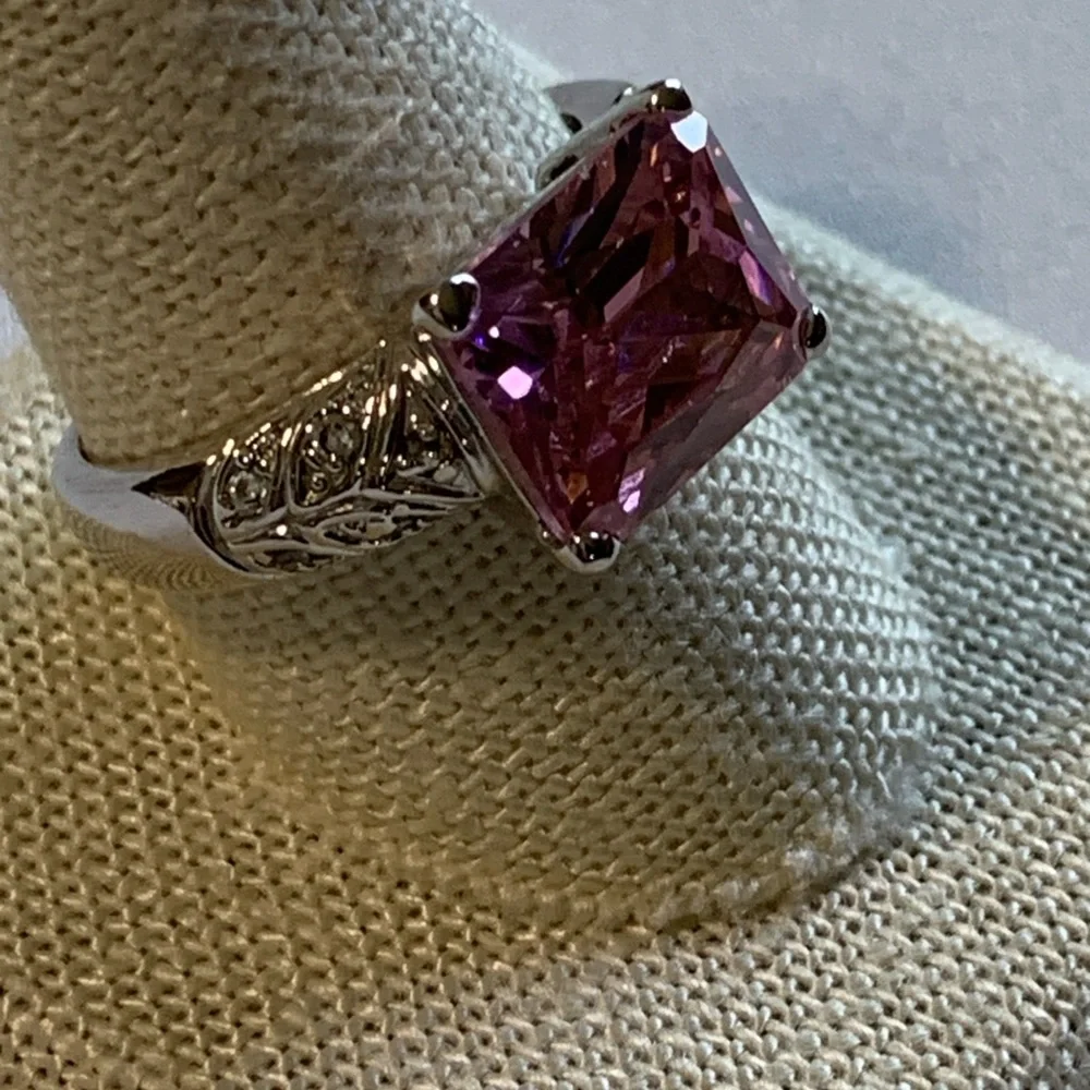💎 Gorgeous Emerald Cut Pink CZ Ring w/ Filigree Detail - Sz 10